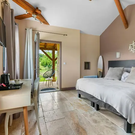 Hotel Logis L'auberge De Larressingle