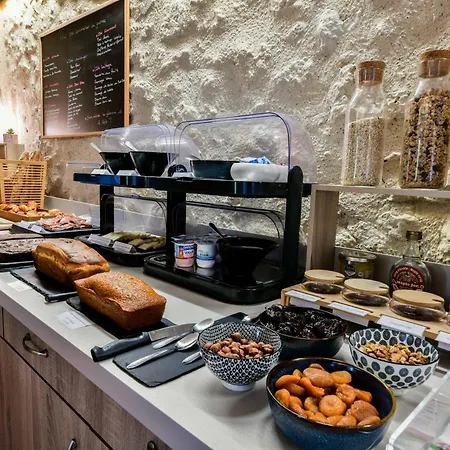 Logis L'auberge De 3* Larressingle