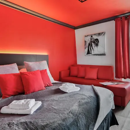 Logis L'auberge De Hotel Larressingle