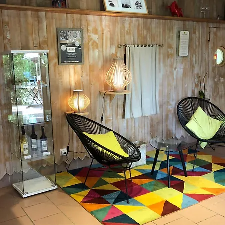 Hotel Logis L'auberge De