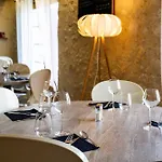Logis L'auberge De 라렌싱글레