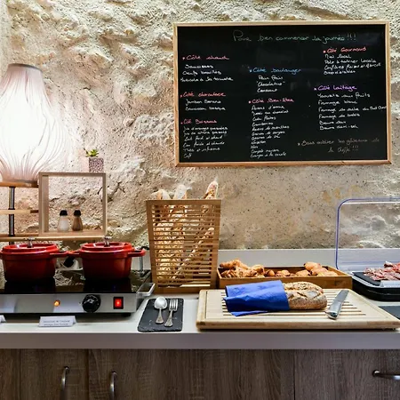 Logis L'auberge De Отель