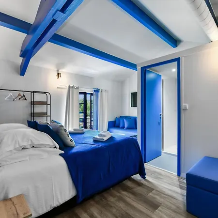 Отель Logis L'auberge De