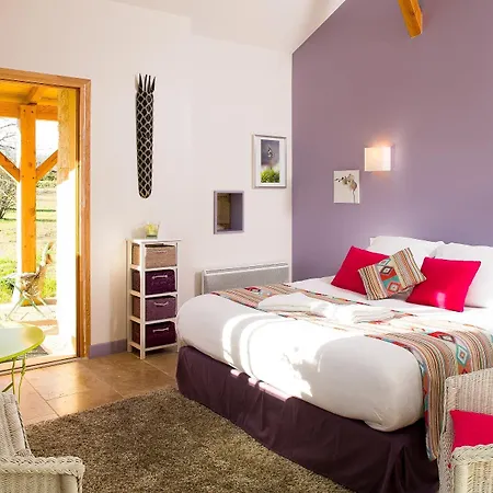 Logis L'auberge De Отель Larressingle